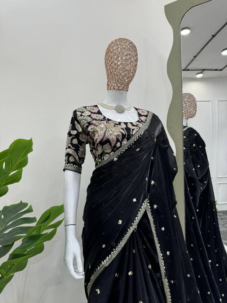 NIRUPA - Partywear Georgette Saree x Floral Designer Blouse