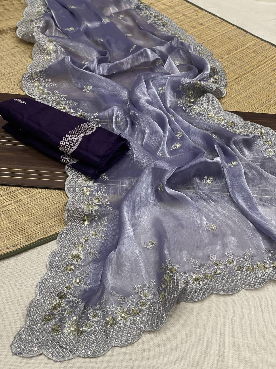 SAMARA — Floral Borderwork Shimmer Saree