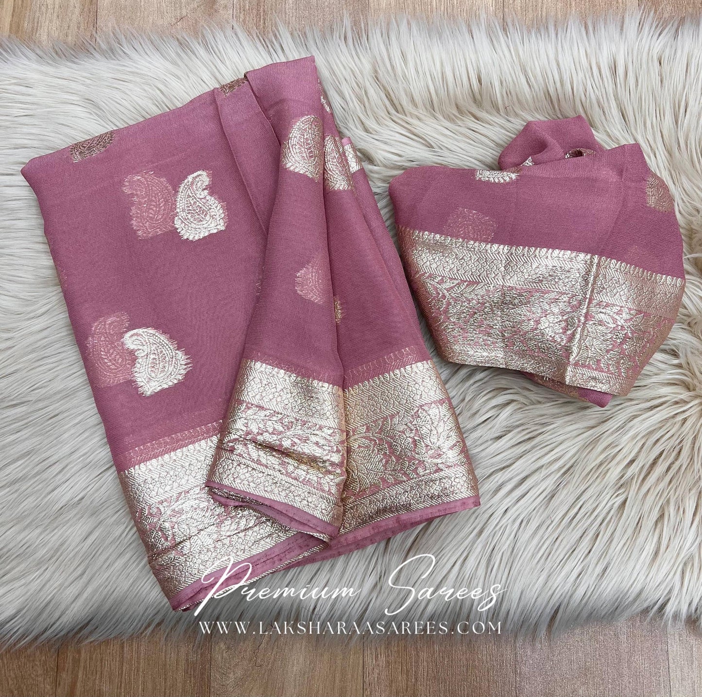 Viscose Georgette Saree x Gold Zari
