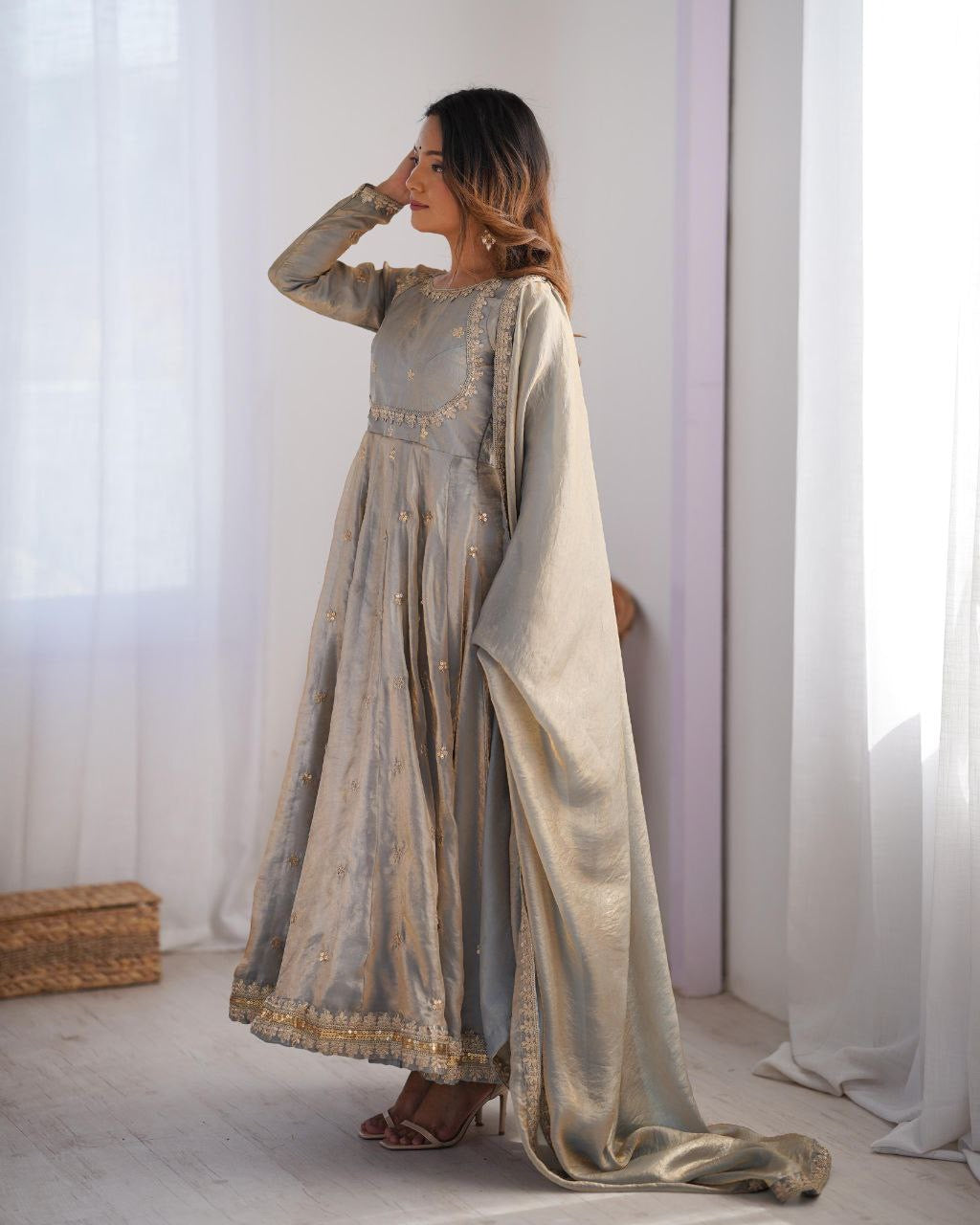 PIAA — Fandy Silk Shimmer Anarkali