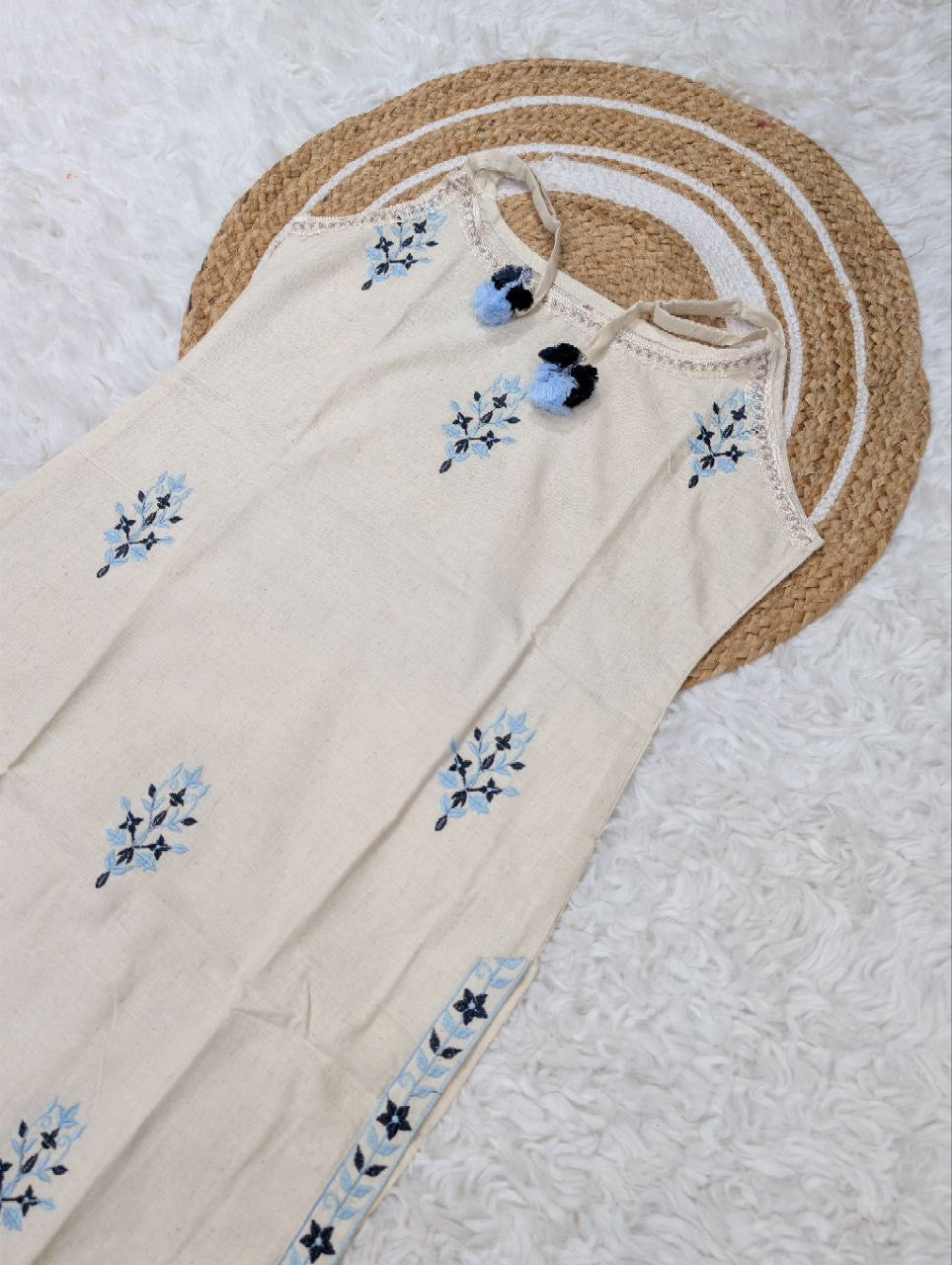 Cute Floral Sleeveless Kurti Set