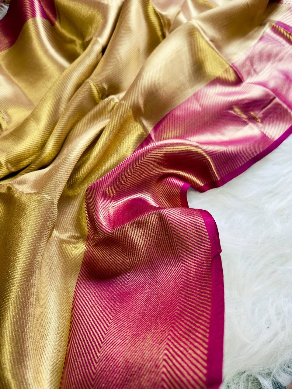 JOTHIKA - Stunning Gold x Pink Banarasi Tissue Saree