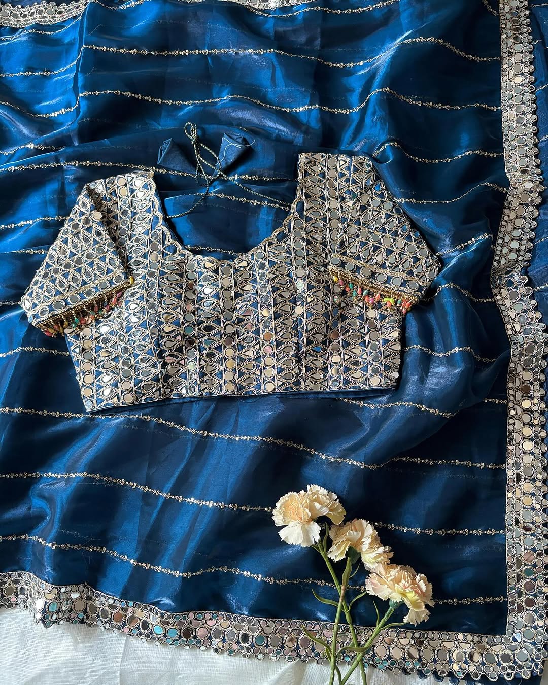NAVEE - Shimmer Silk Saree X Readymade blouse