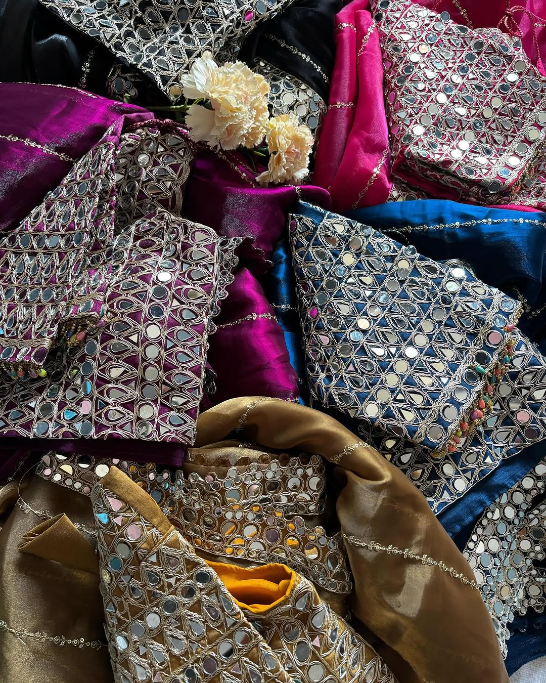 NAVEE - Shimmer Silk Saree X Readymade blouse