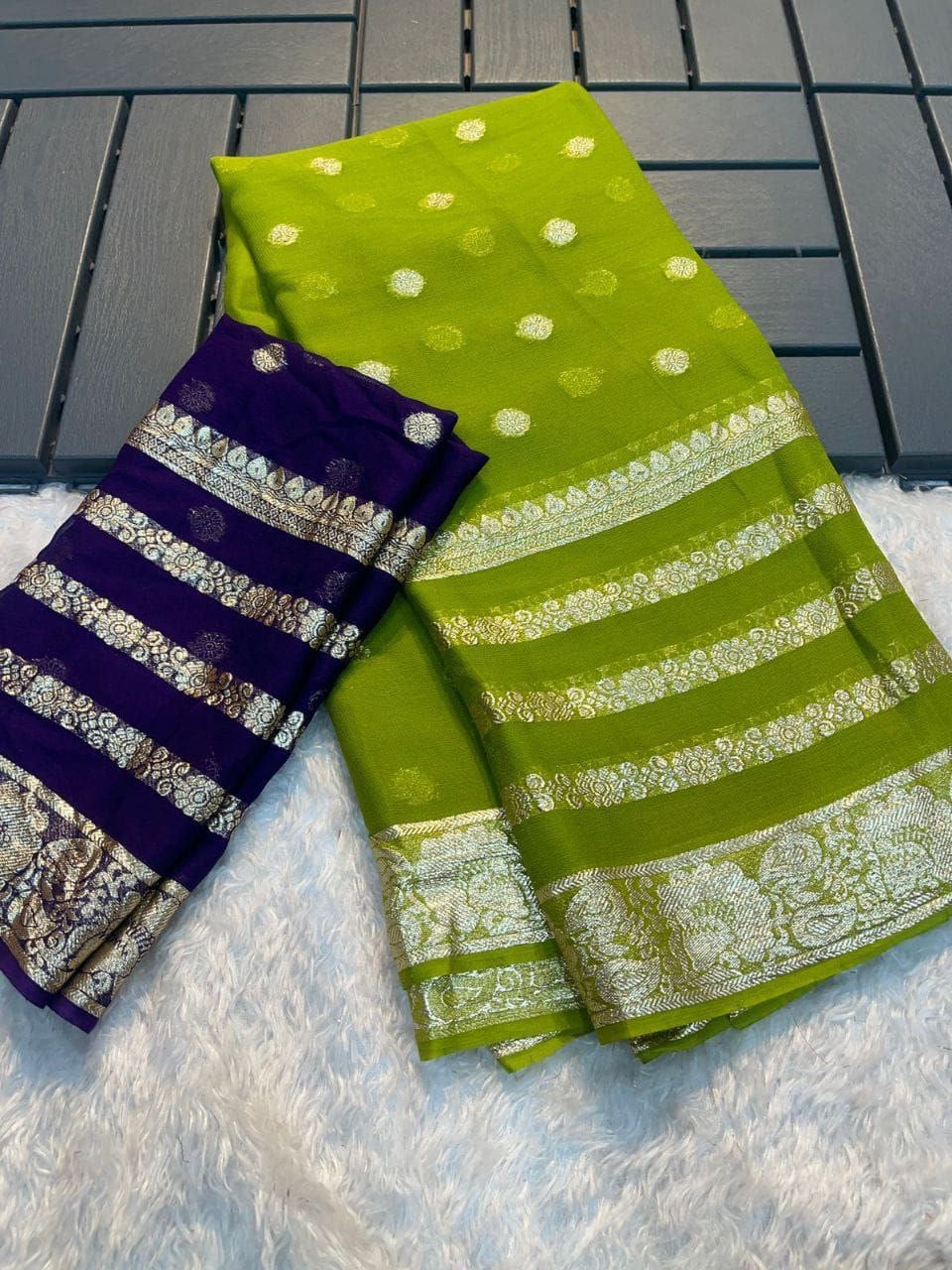 Soft Viscose Georgette Saree x Contrast Blouse