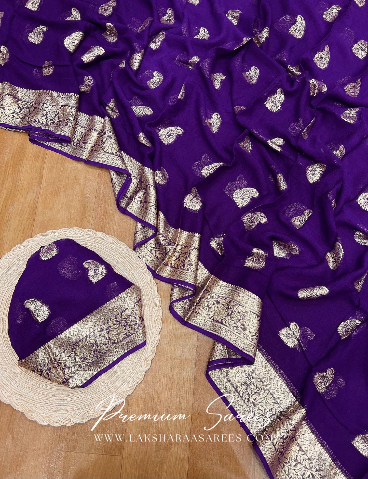Viscose Georgette Saree x Gold Zari