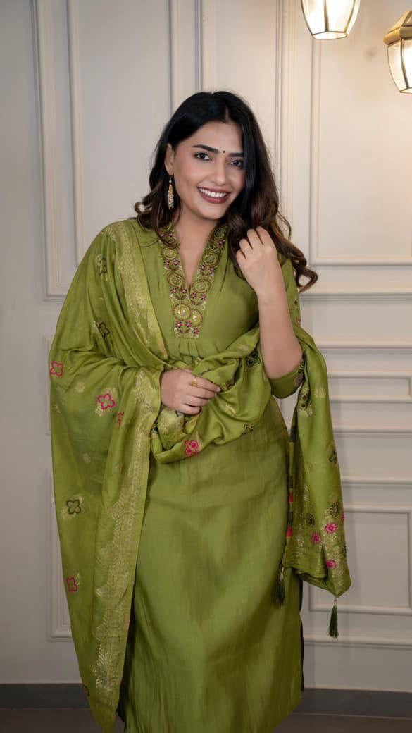 Green Floral Kurti Set