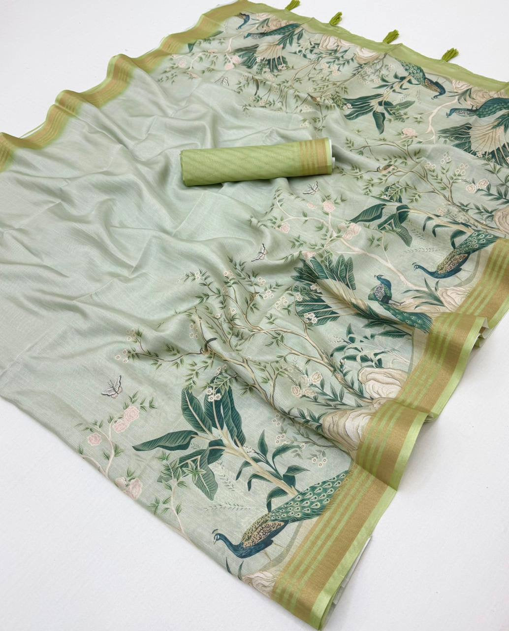 Beautiful Printed Linen Saree