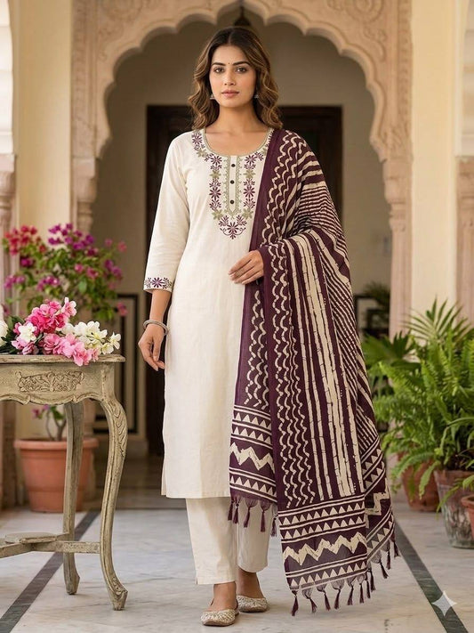 Laksharaa Sarees Kadhi Kurti Set Off-White Model Full Length