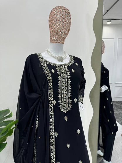 NAHISHA — Black Salwar Suit