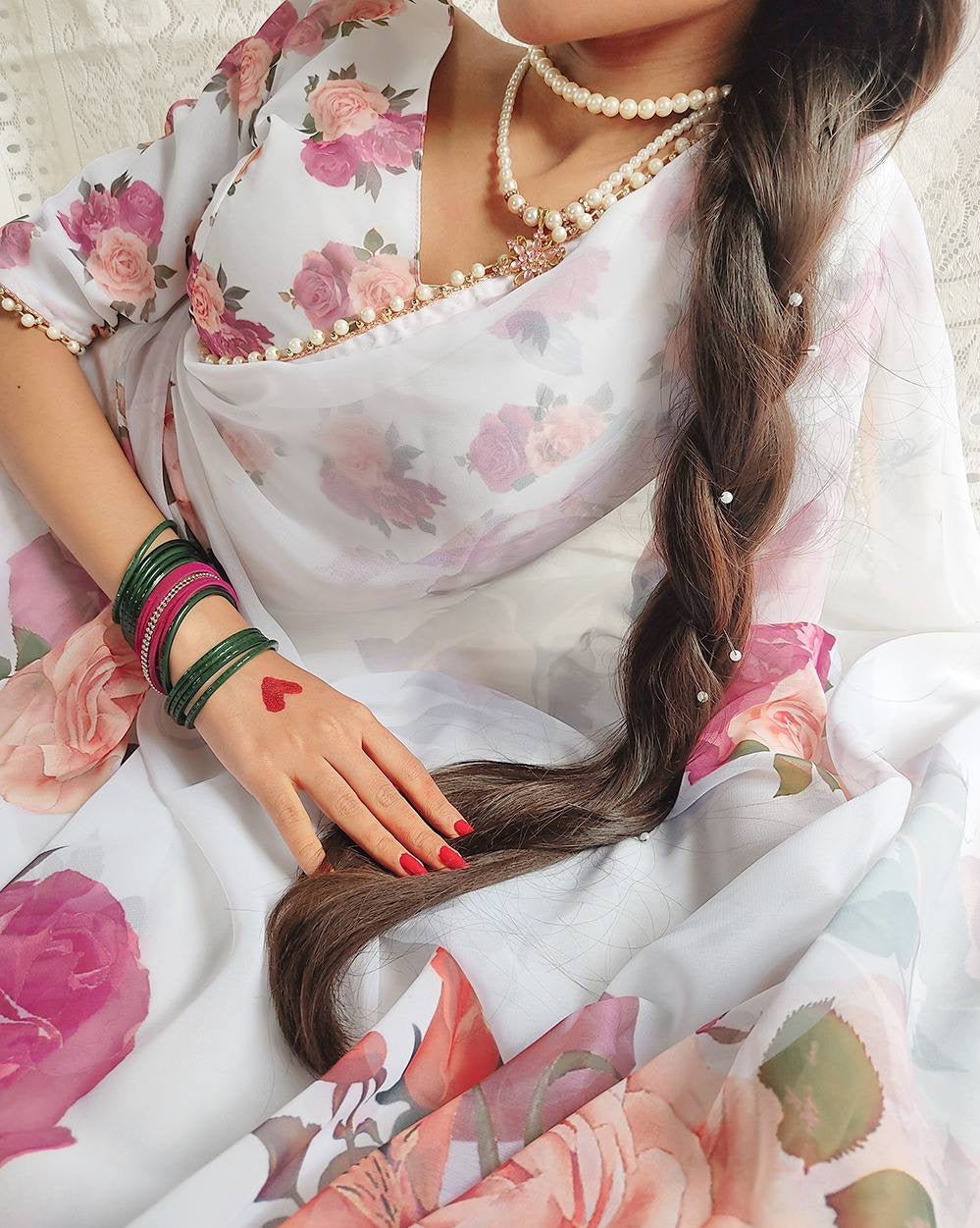 Georgette Floral Saree x Pearl Border