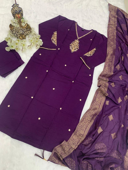 Tanisaa Designer Kurti Set