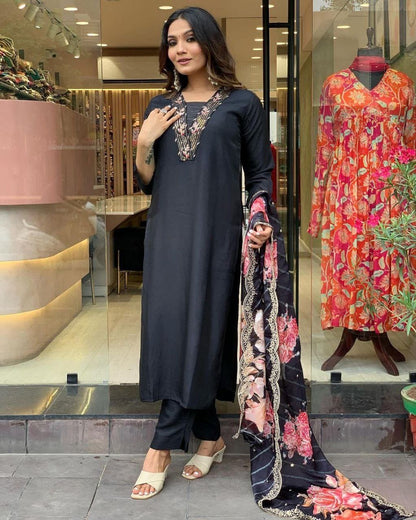 Black Floral Kurti Set