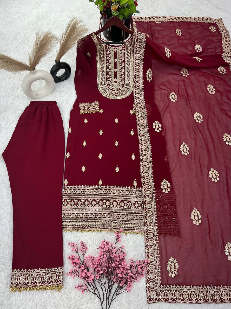 RHEAA - Grand Pakistani Salwar Kameez