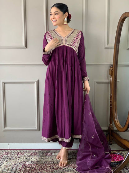 Premium Purple Kurti Set x Grand Neckline