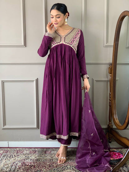 Premium Purple Kurti Set x Grand Neckline