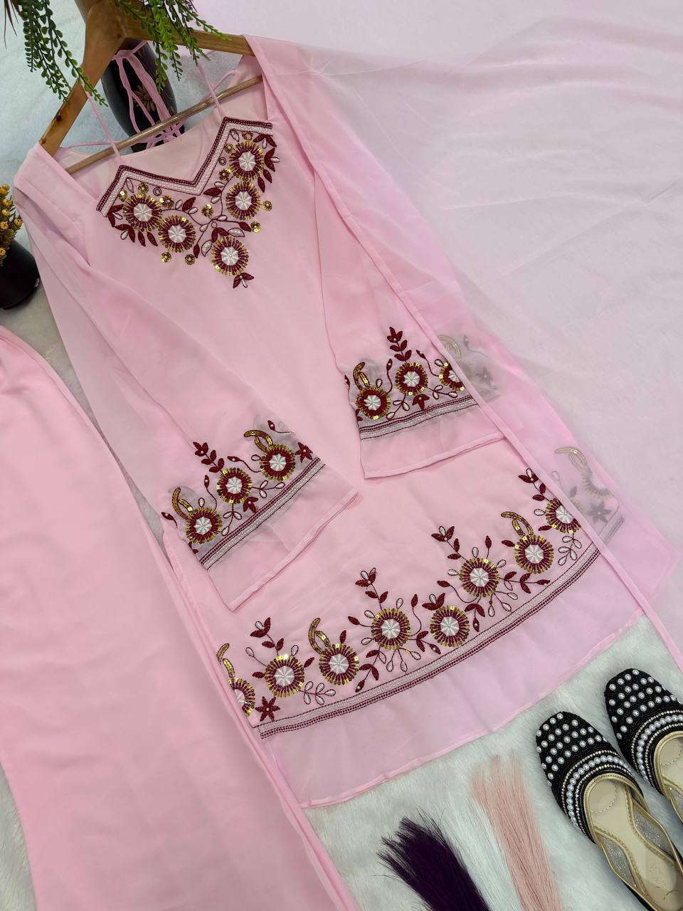 Laksharaa Sarees ALYNA Soft Pink Floral Top x Pants Set Pink Front View