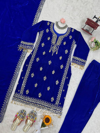 SIRA — Velvet Pakistani Designer Suit