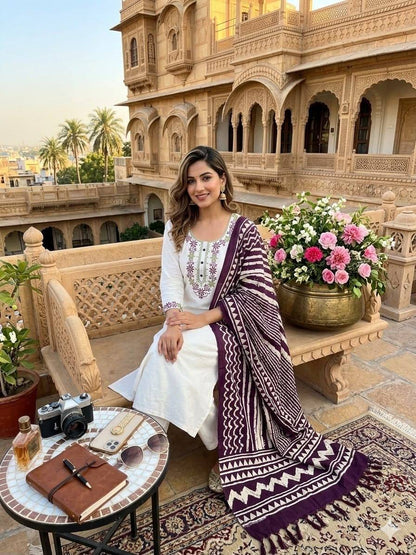 Laksharaa Sarees Kadhi Kurti Set Off-White Model Seated