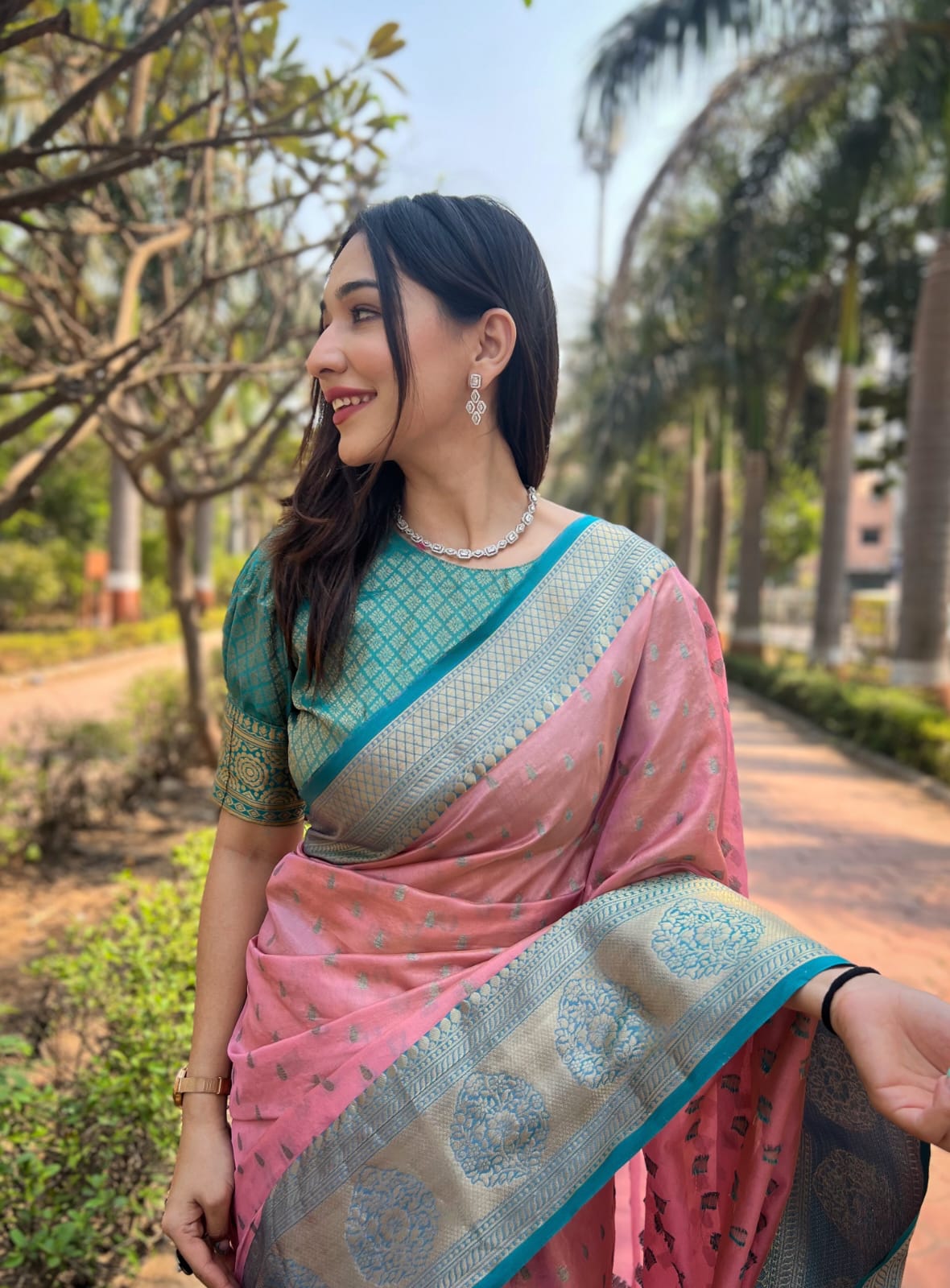 YASHI - Soft Silk Saree with contrast border