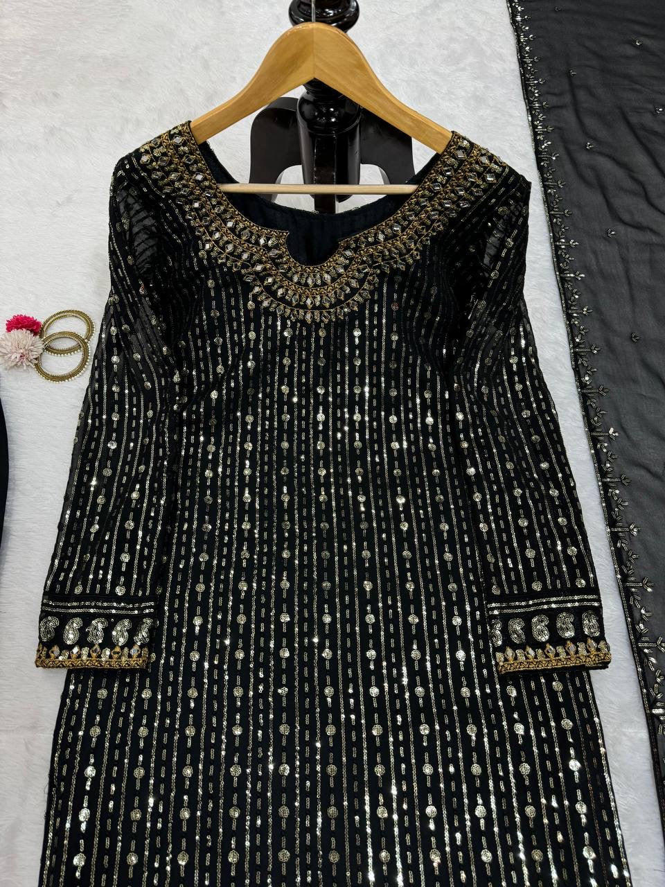 ANKITA - Pakistani Salwar Kameez