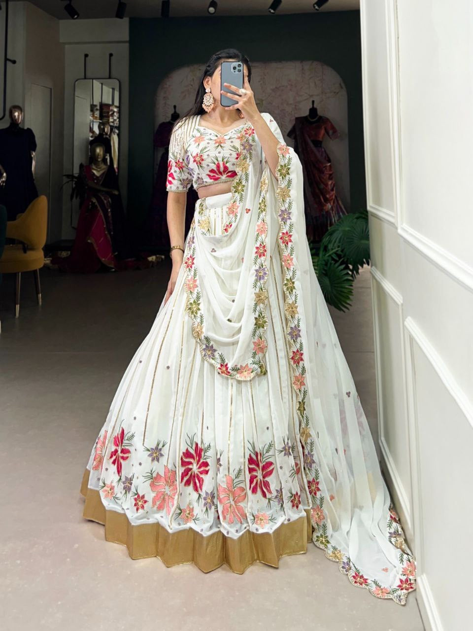 RANISAA - Floral White Georgette Lehenga