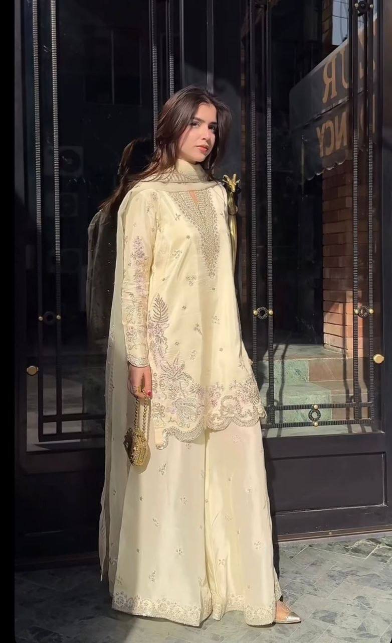 Laksharaa Sarees ARUSHI 2.0 Designer Suit Cream Model Wearing