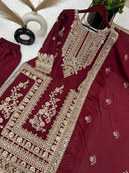 MAHI - Grand Pakistani Salwar Kameez