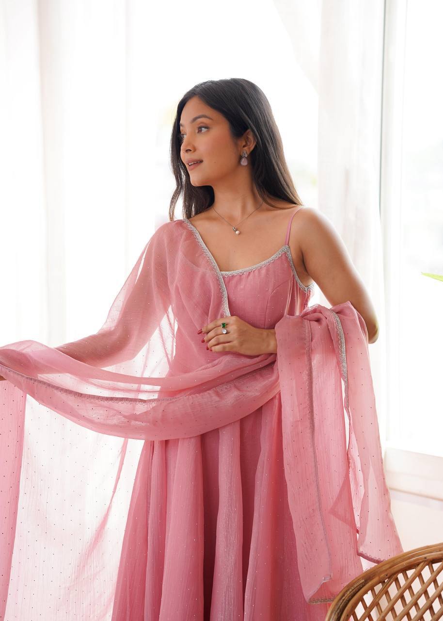 Laksharaa Sarees SILVIA — crunchy silk Anarkali Dusty Rose Close Up