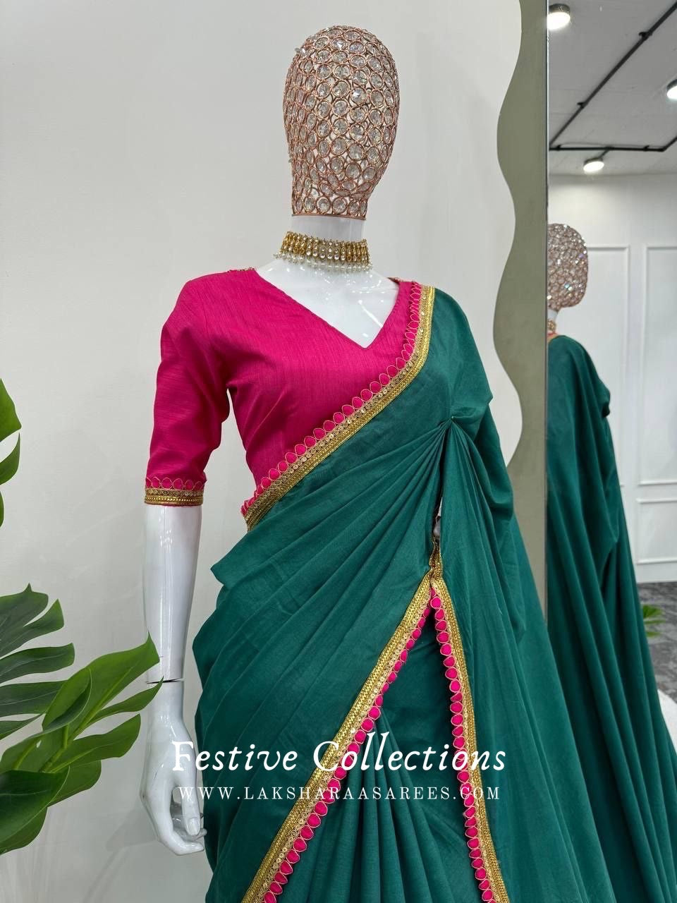 ISAI - Mul Cotton Saree x Contrast Tassel Border