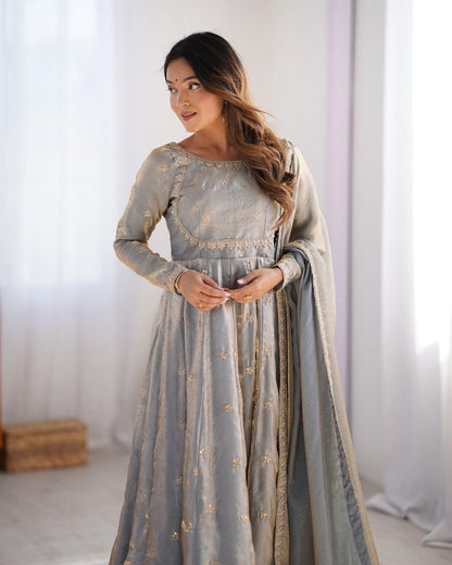 PIAA — Fandy Silk Shimmer Anarkali
