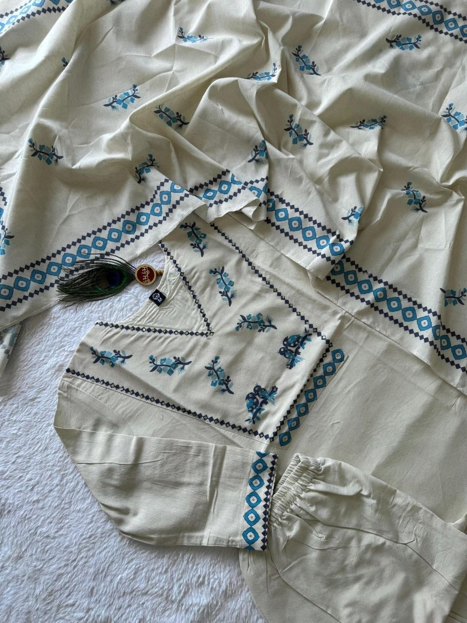 Festive Special Ivory Kadhi Kurti Set