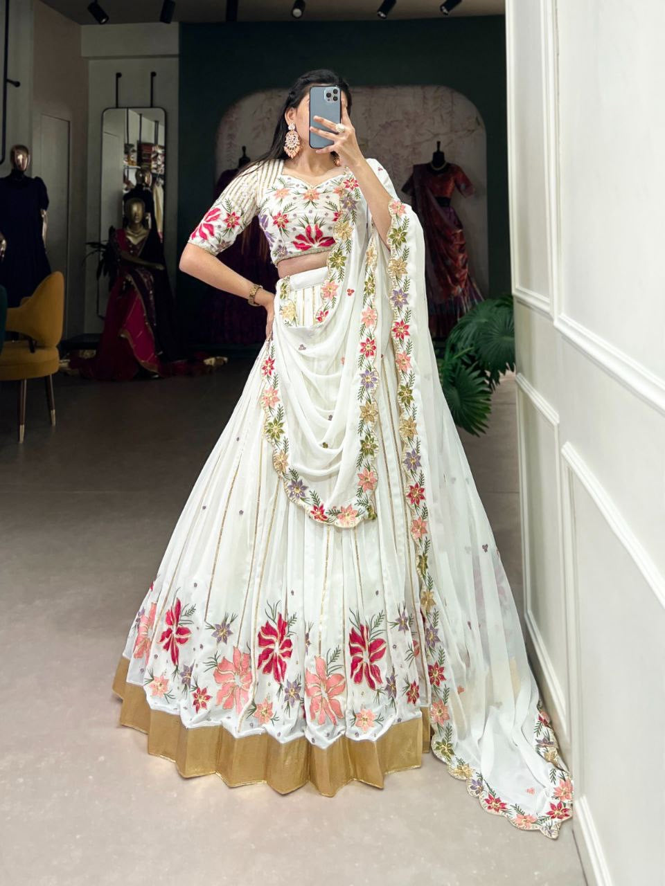 RANISAA - Floral White Georgette Lehenga