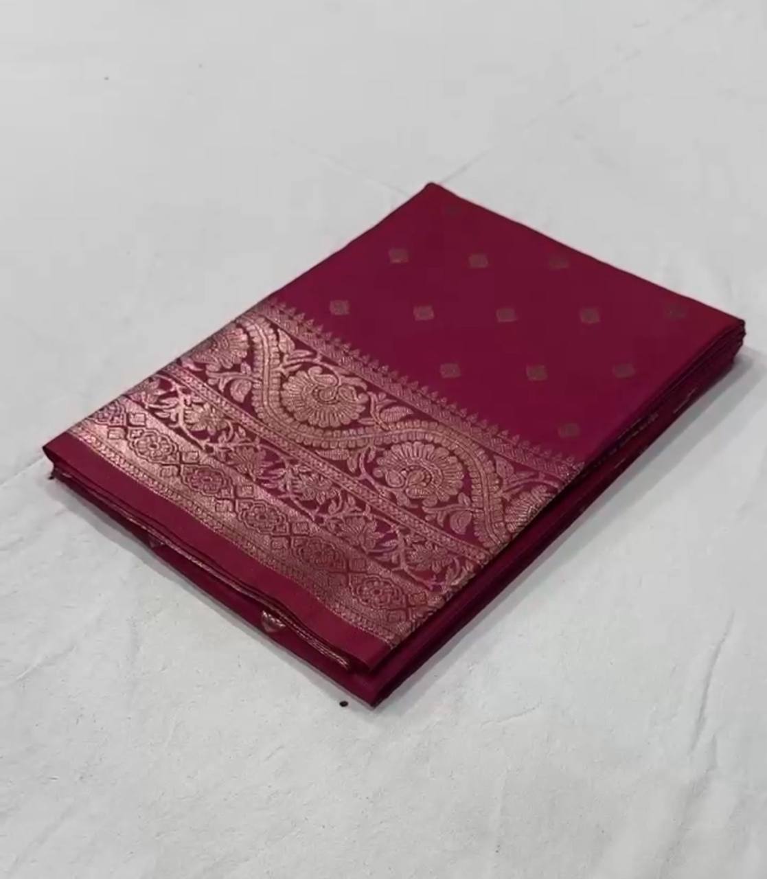 Laksharaa Sarees NILA — Banarasi Soft Silk Saree Burgundy