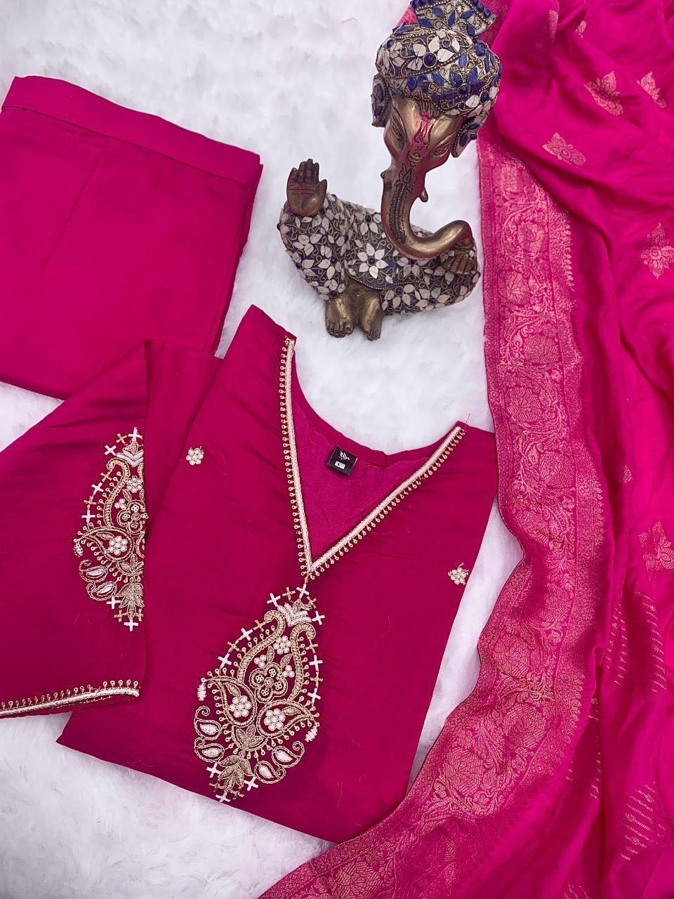 Tanisaa Designer Kurti Set