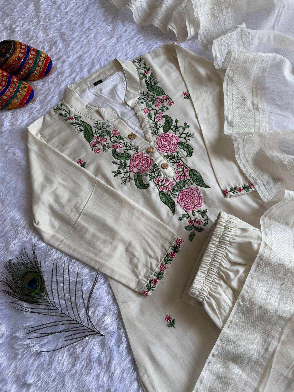 Laksharaa Sarees Cream Floral Kadhi Cotton Kurti Set Cream