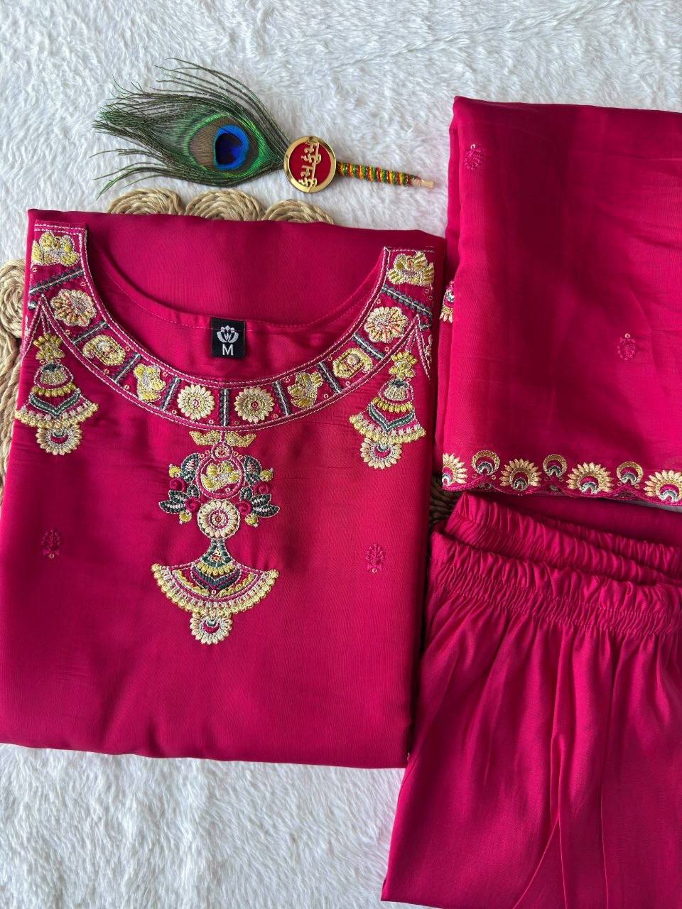 Laksharaa Sarees Kurti set Pink Folded view of kurti and pants