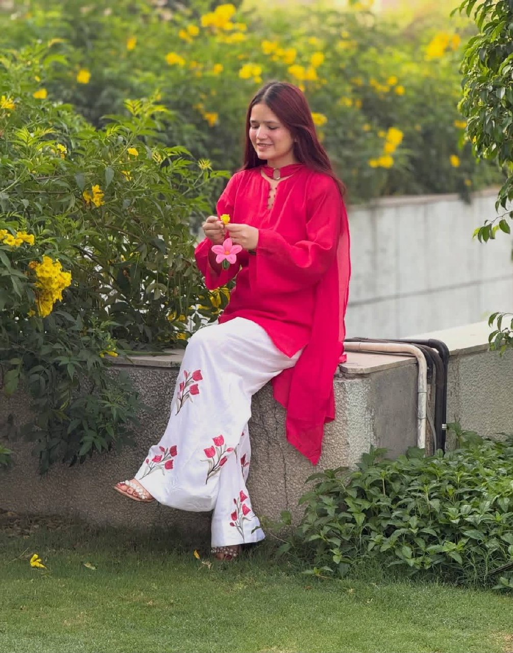 Laksharaa Sarees Kurta Set Red Sitting View