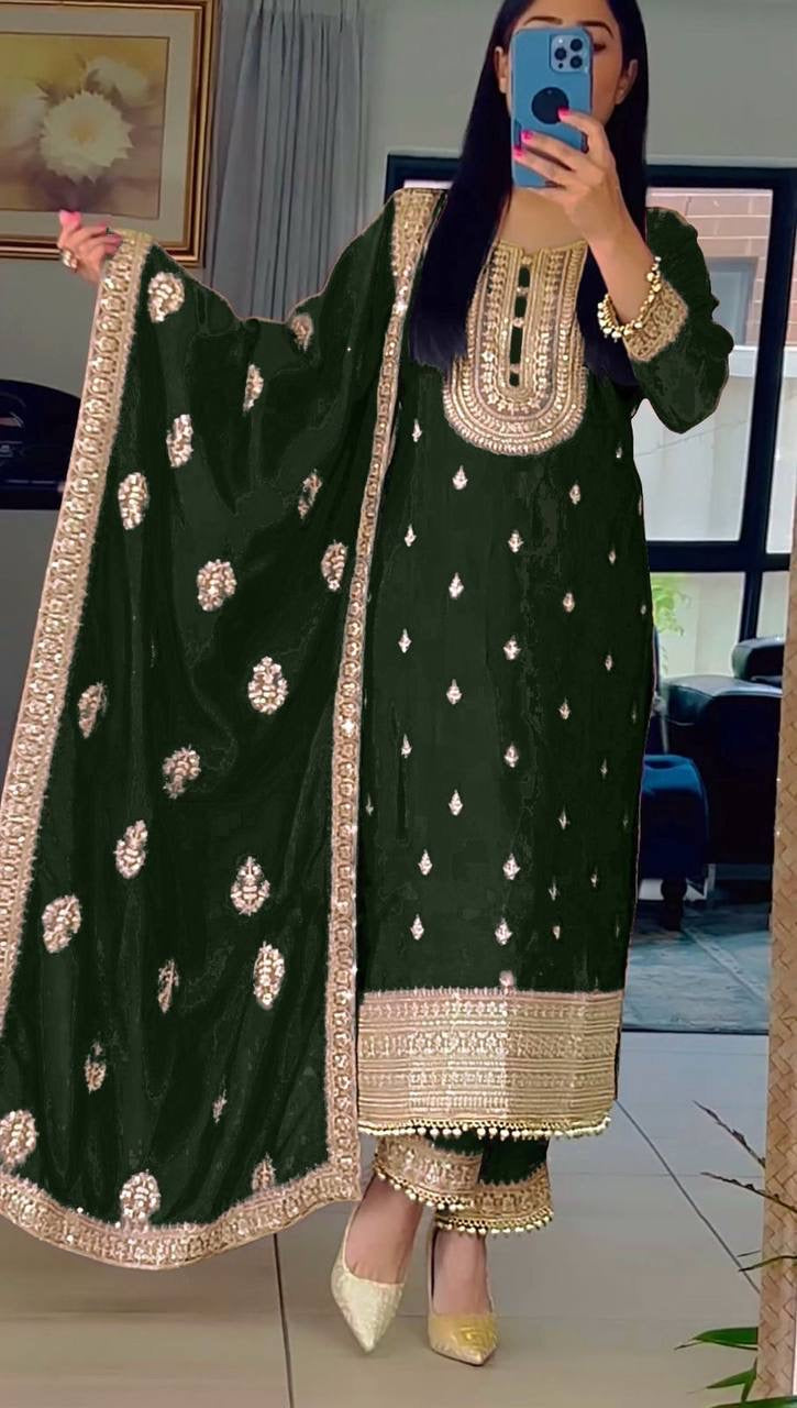 RHEAA - Grand Pakistani Salwar Kameez