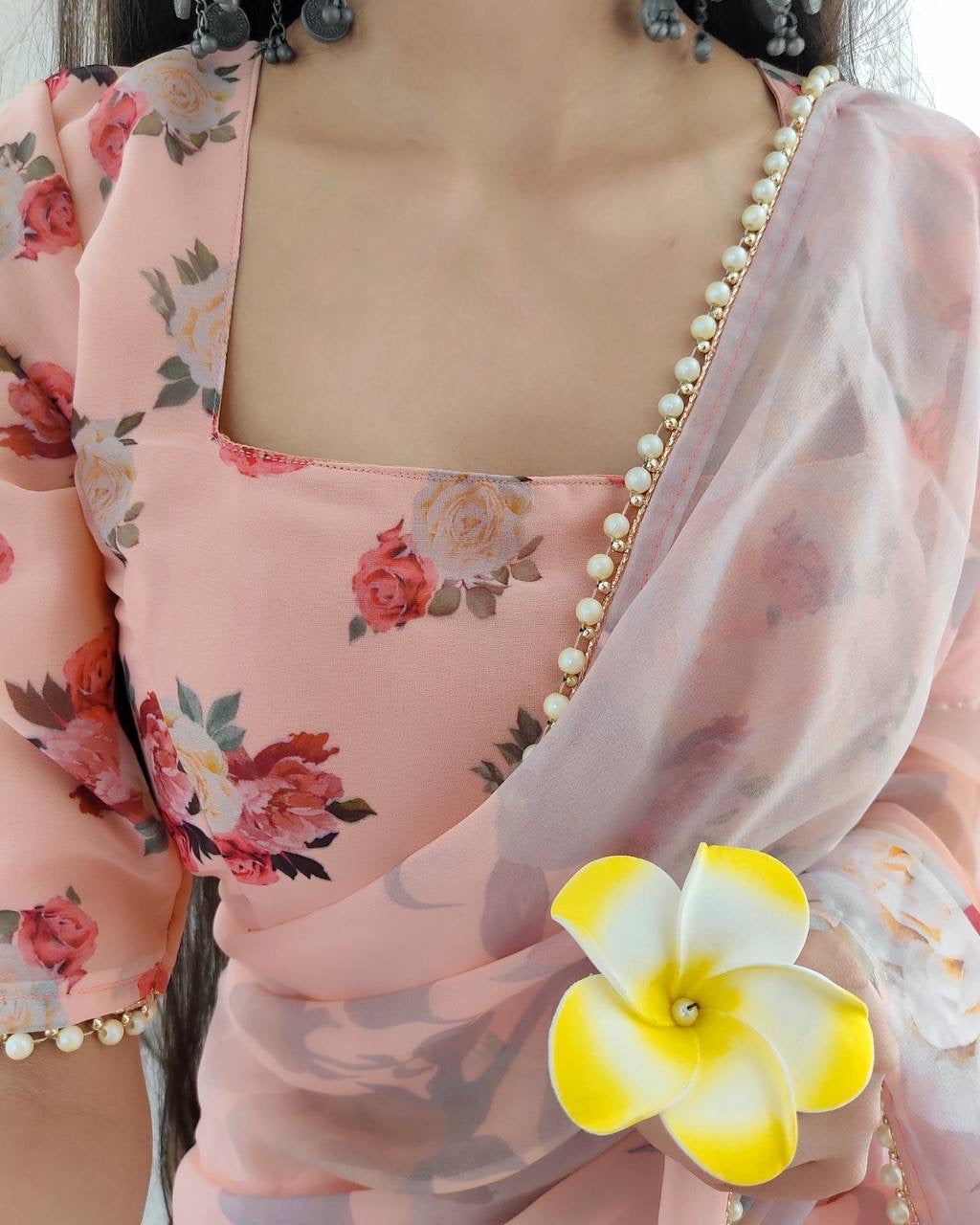 Top 25 options on floral saree blouse designs - Baggout