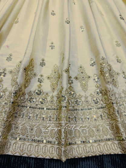 PRANAVI - Gold X Green Georgette Silk Lehenga