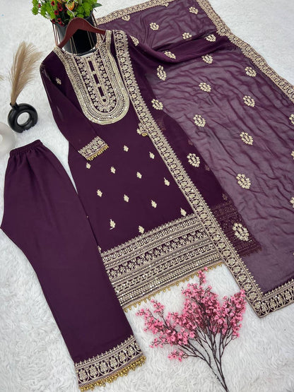 RHEAA - Grand Pakistani Salwar Kameez