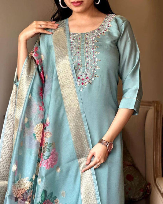 Floral Kurti Set with beautiful neck embroidered work