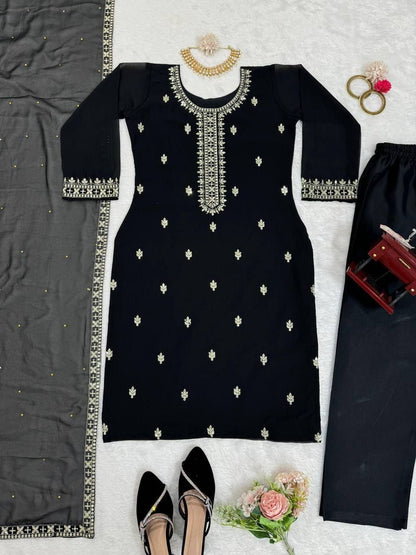 NAHISHA — Black Salwar Suit