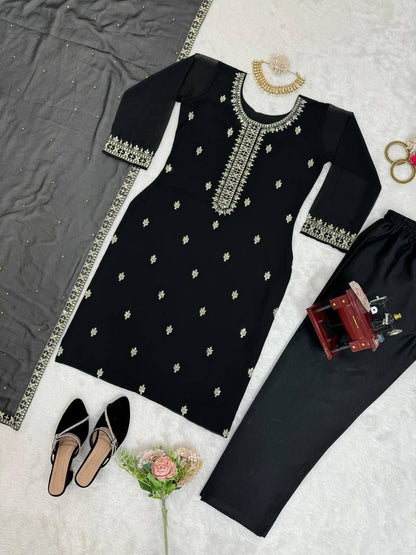 NAHISHA — Black Salwar Suit