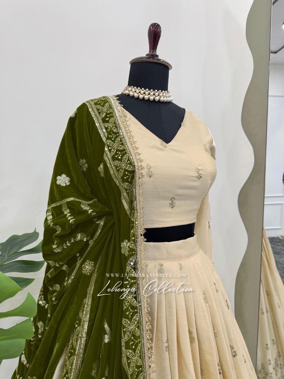 PRANAVI - Gold X Green Georgette Silk Lehenga