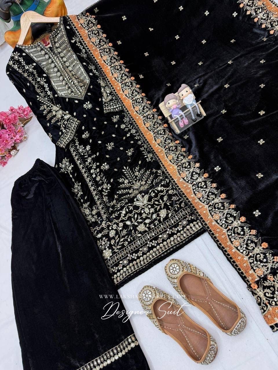 SHRIYA — Pakistani Velvet Suit - Laksharaa Sarees