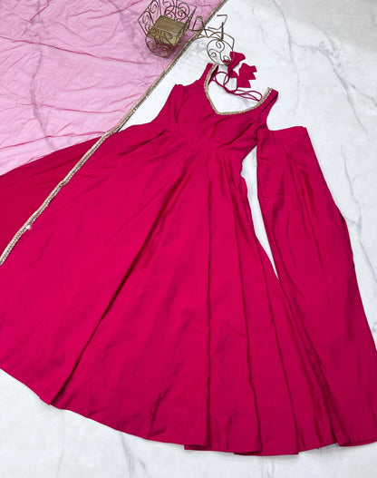 KARINAA - Chanderi Silk Anarkali x Tassel Back Suit