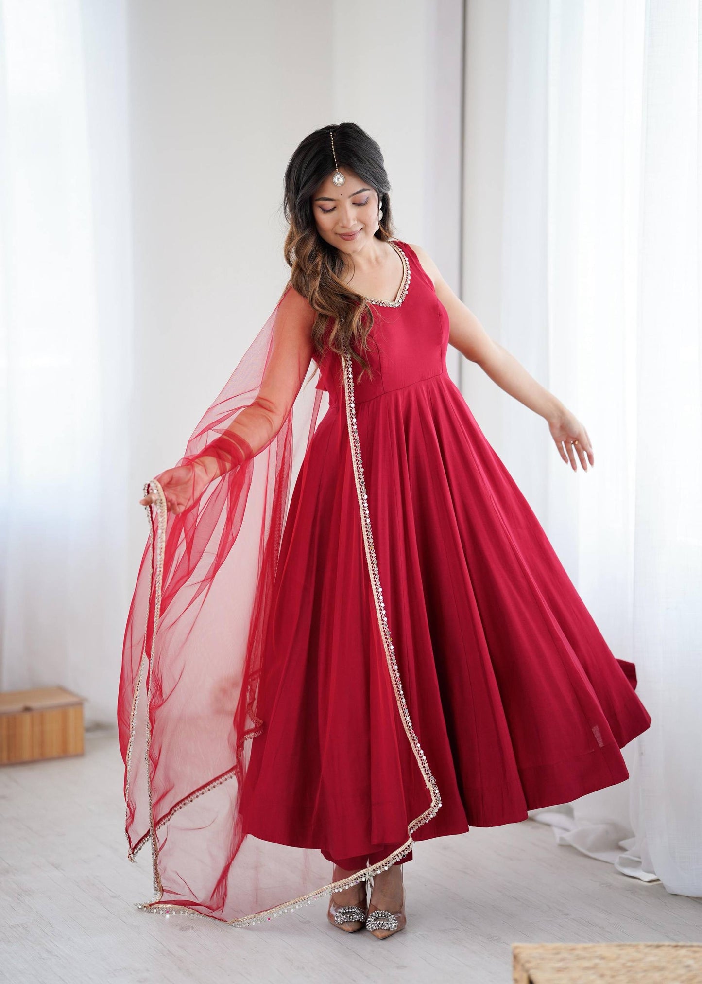 KARINAA - Chanderi Silk Anarkali x Tassel Back Suit
