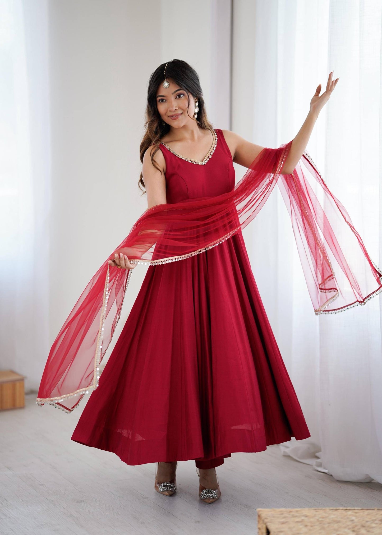 KARINAA - Chanderi Silk Anarkali x Tassel Back Suit